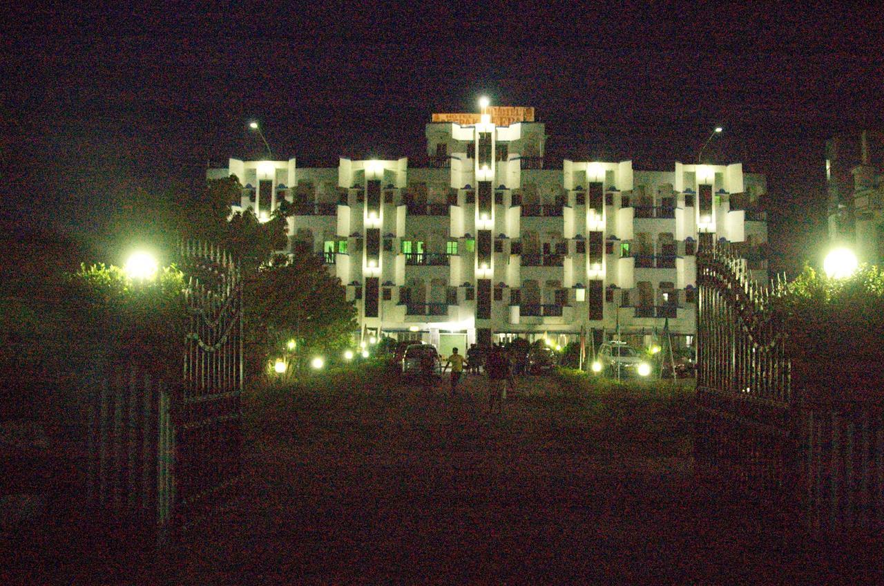 Hotel Deepak Bakkhali Luaran gambar